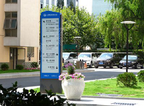 华坪哪些因素影响宣传栏的制作？